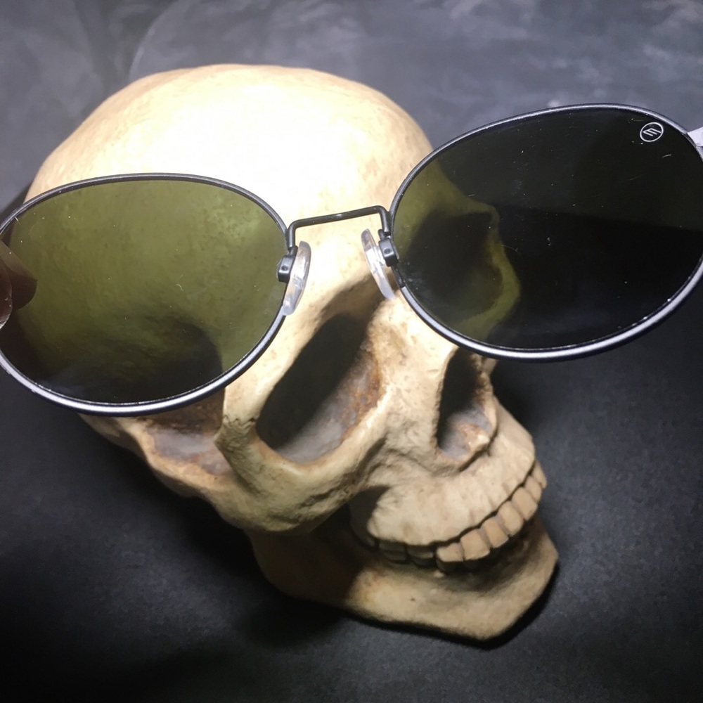 ELECTRIC sunglasses 😎 - Picture 3 of 4